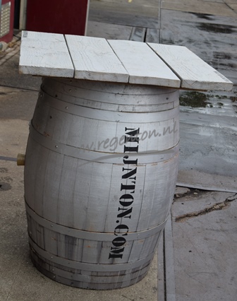  Barrel Silver with top