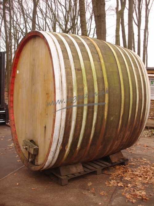  Vat Ovaal 7000 liter