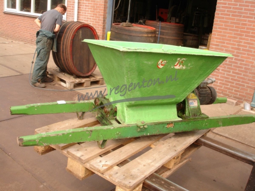  Druivenmolen met electromotor