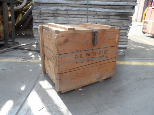  Orig. Houten Wijnkist met ijzeren beslag